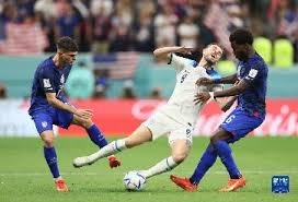 卡斯尔成最年轻30+10+5&3三分且命中率不低于70%球员