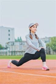 🔄 齐尔克泽换下约罗。 64分钟 ｜ ⚪️ 1-0 🔴 ｜ #曼联 来源：Stretford Paddock