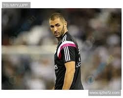 德甲最新积分战报 多特大胜差拜仁8分