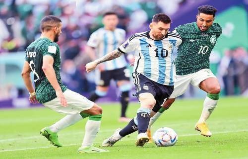 澳超战报：鲁弗、纳贾林破门，惠灵顿凤凰2-1阿德莱德联